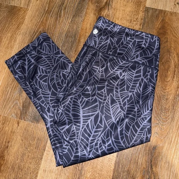 LULULEMON Wunder Under Crop *Full-On Luxtreme Pretty Palm Cadet Greyvy size 8